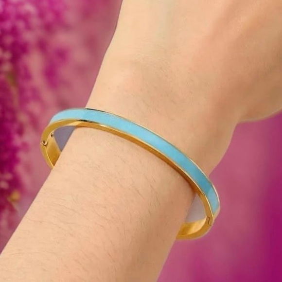 The Classic Bangle Bundle Lot Set 2 piece - Picture 5 of 7